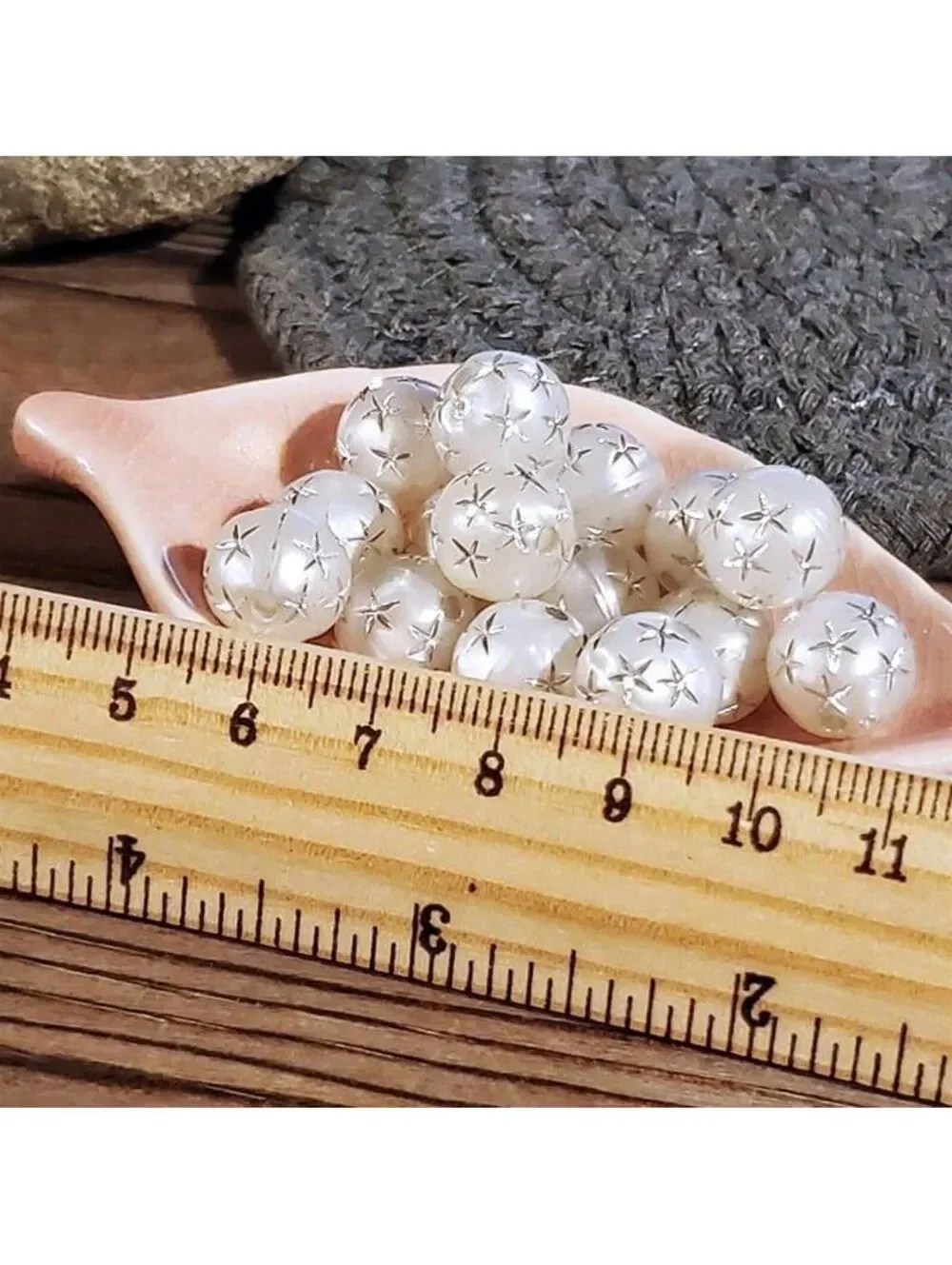 10 Vintage Retro Gray Silver Stars 12mm Round Acrylic Shabby Chic Beads